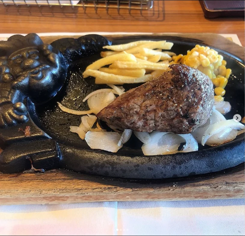 たまにはステーキを — ハルルの写真
