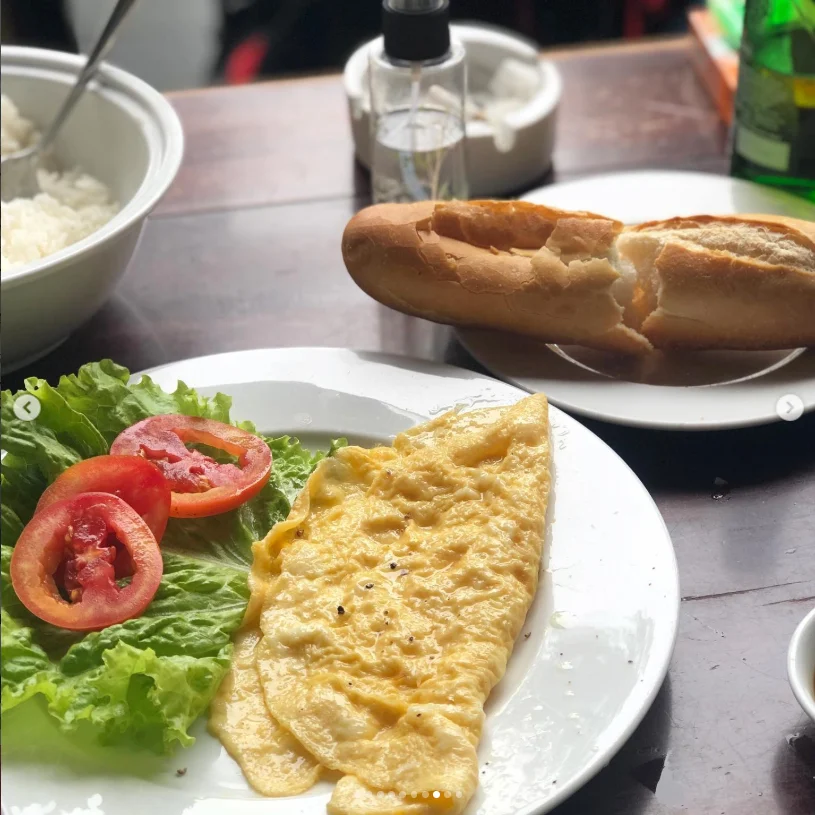 Hungry again by lunchtime — Haruru’s photograph