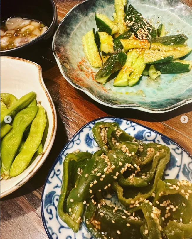Time passed quickly over old stories — Haruru’s photograph