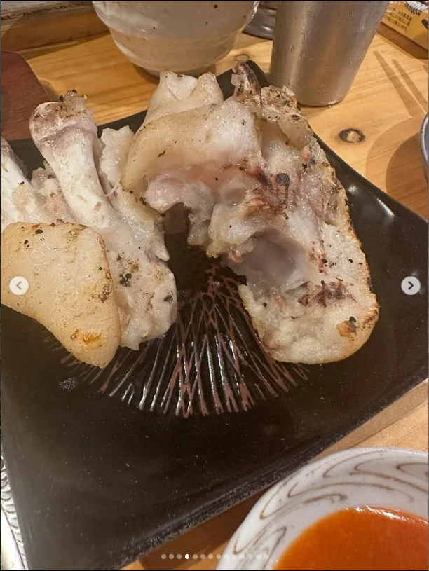 初めてのお店で、居心地のよいカウンター — ハルルの写真