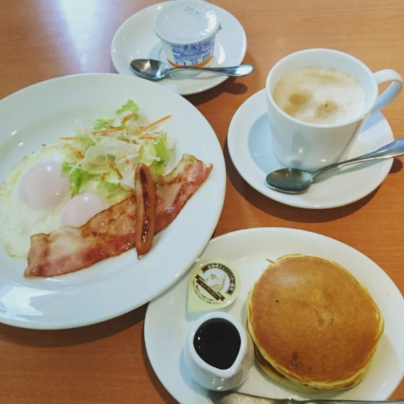 Breakfast and time to think ahead — Haruru’s photograph