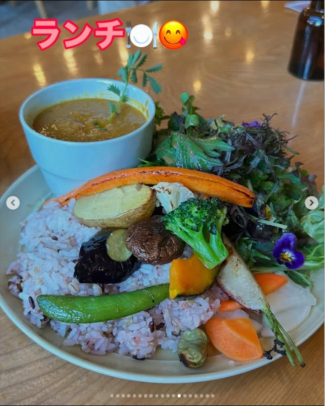 Vegetable shopping, then another meal — Haruru’s photograph