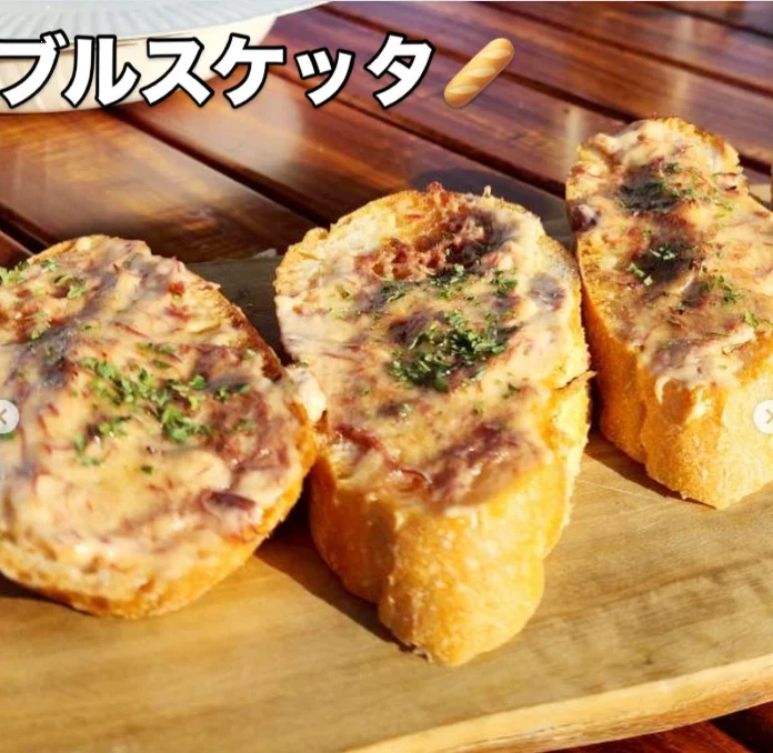 A variety of meals in the photographs — Haruru’s photograph