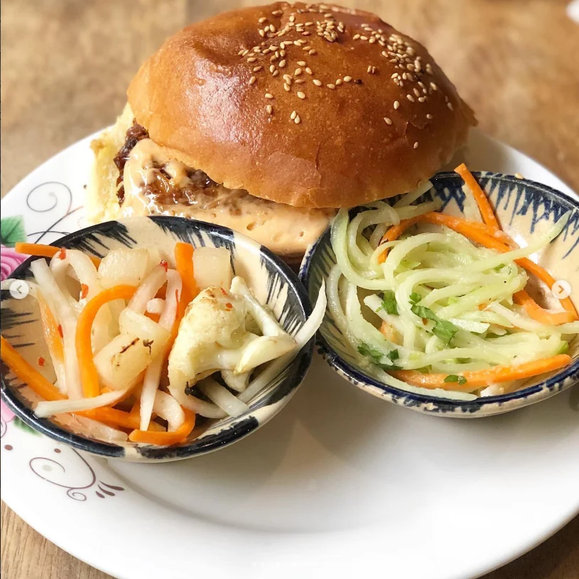 A café lunch between the shops — Haruru’s photograph
