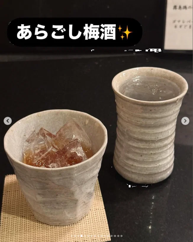 低い入口をくぐって、とり元へ — ハルルの写真