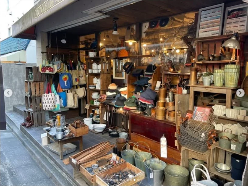 A different day back in Shimokitazawa — Haruru’s photograph