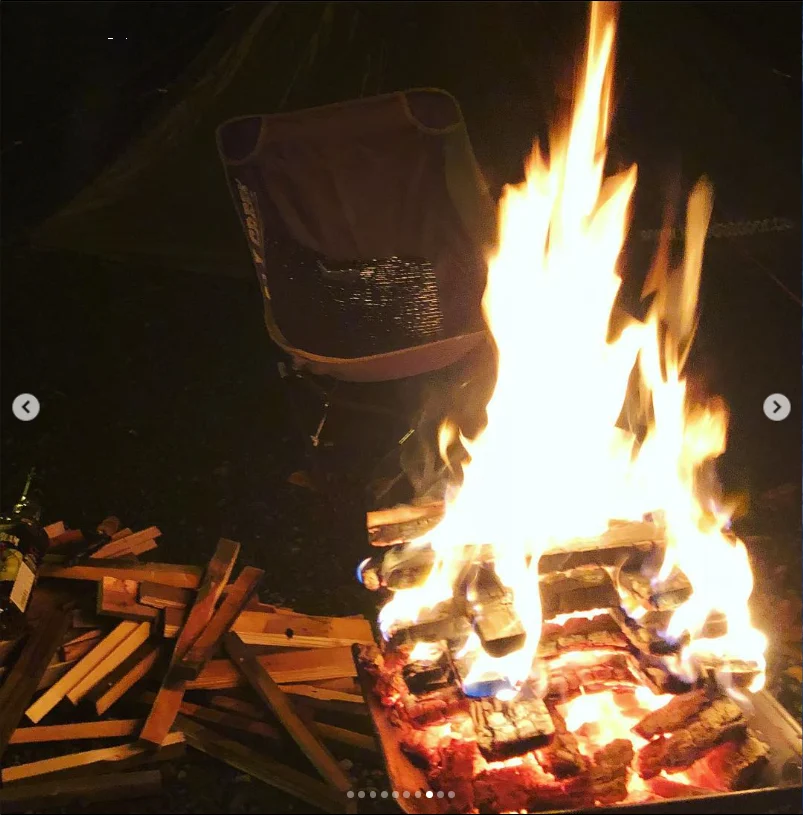 An evening fire and a hot spring on the way back — Haruru’s photograph