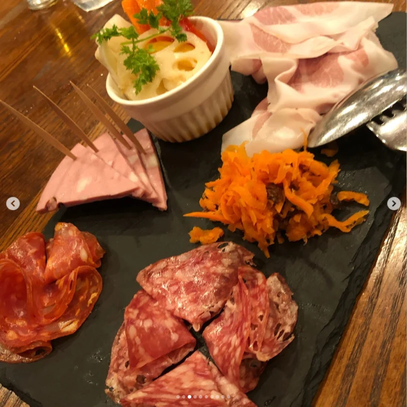 Enjoying every dish — Haruru’s photograph
