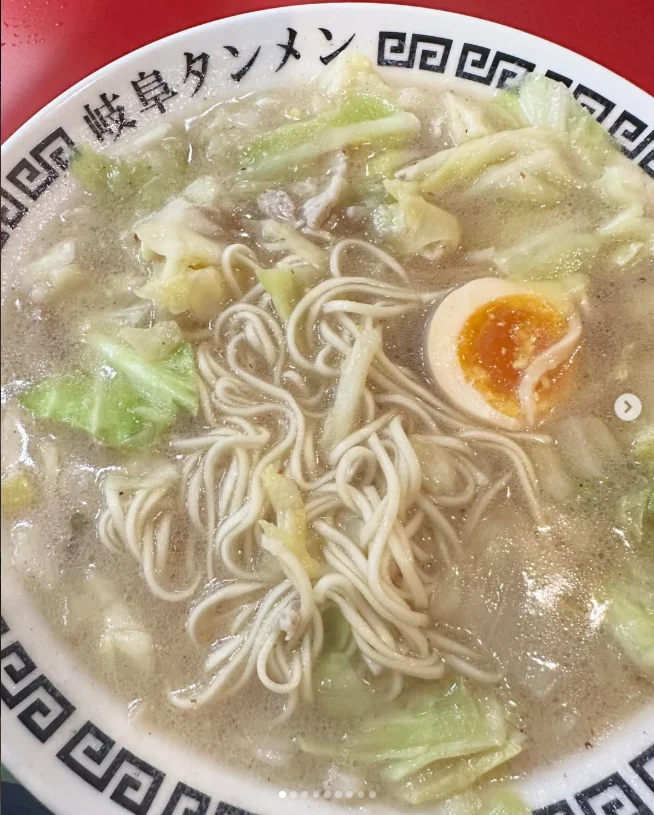 Trying to show the fine noodles — Haruru’s photograph
