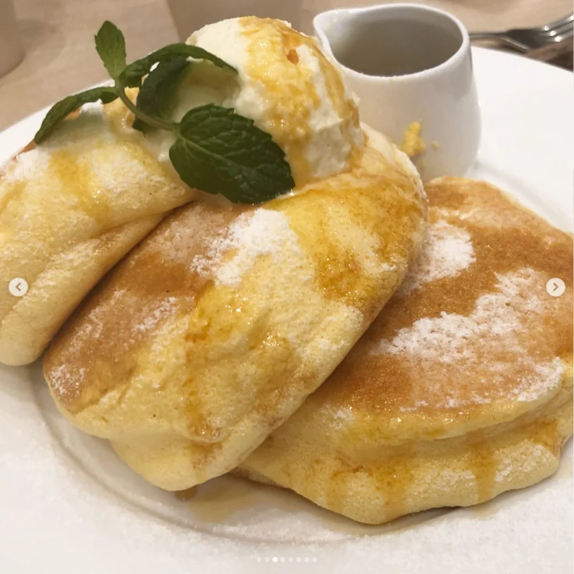 Sushi, followed by soft pancakes — Haruru’s photograph