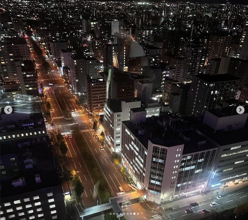The clock tower, TV tower and city lights — Haruru’s photograph