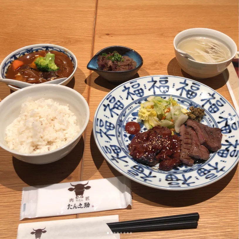 Several lunches kept in photographs — Haruru’s photograph
