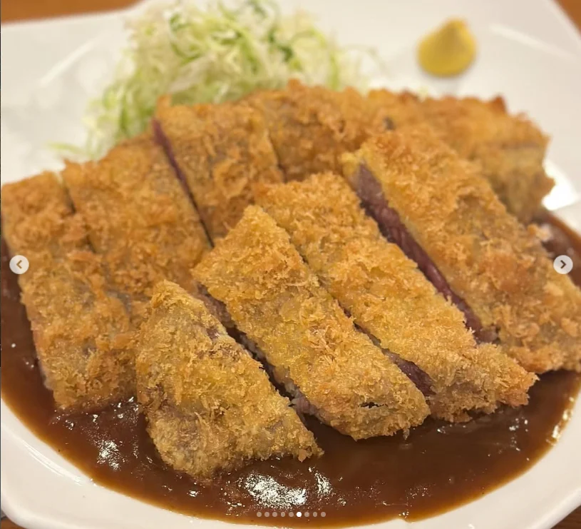 Salad and meat dishes made it a generous meal — Haruru’s photograph