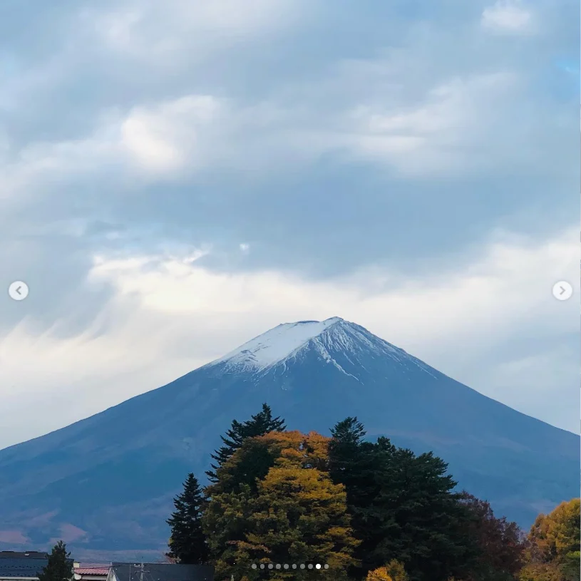 星期日，欣赏红叶与蓝天 — Haruru 的照片