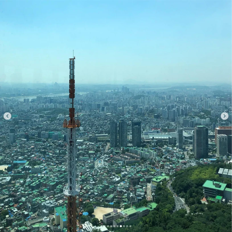 Seoul Tower and colourful padlocks — Haruru’s photograph