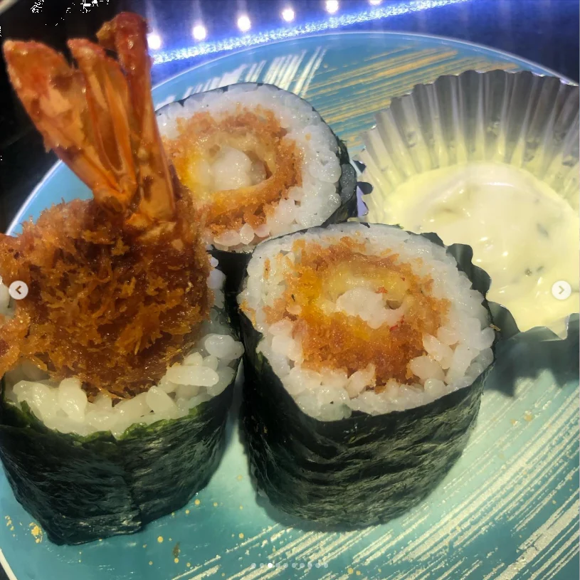 Sea urchin, salmon roe and a fried prawn roll — Haruru’s photograph