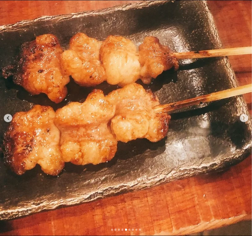 きのこのアヒージョと、いろいろな焼き鳥 — ハルルの写真