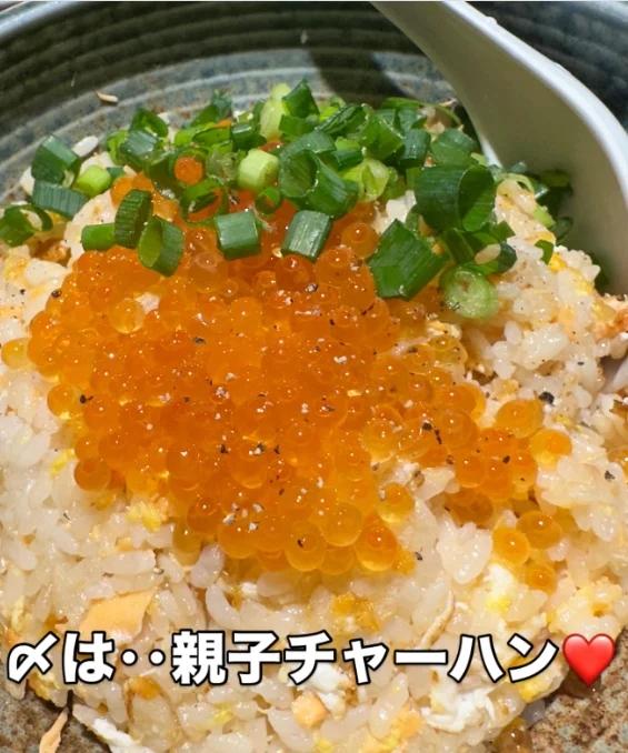 大皿と小皿に残る、食卓の写真 — ハルルの写真