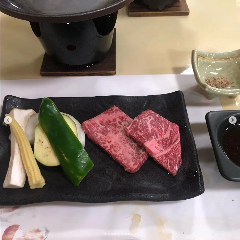 食事の写真に残る器と盛り付け — ハルルの写真