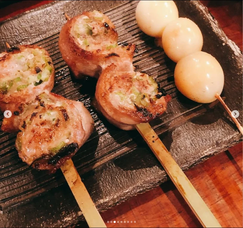 きのこのアヒージョと、いろいろな焼き鳥 — ハルルの写真