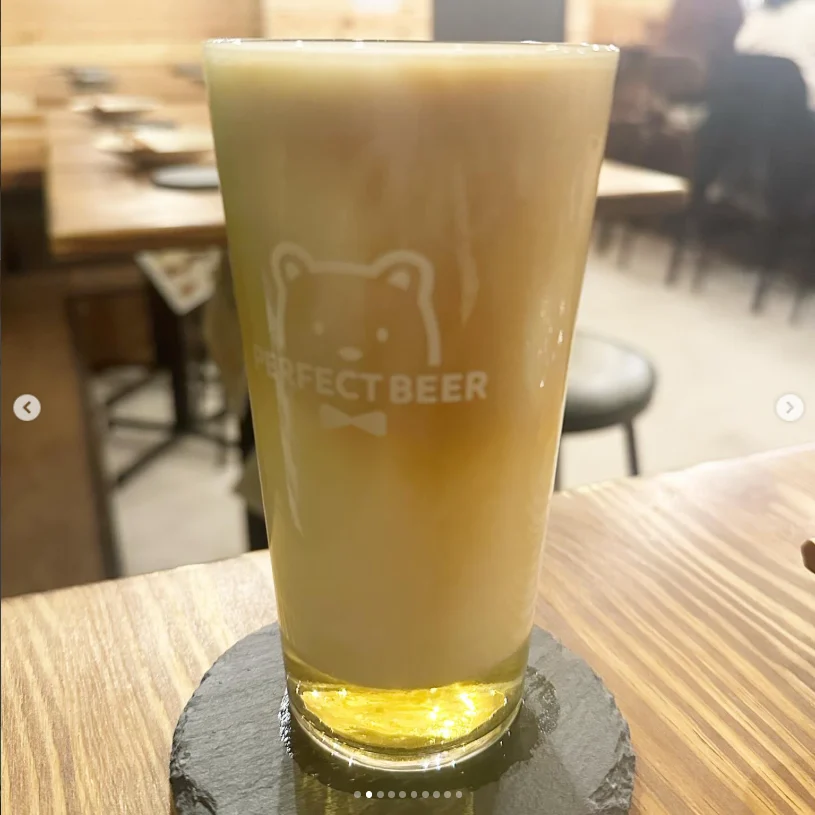 From the first foamy beer to a green-mikan sour — Haruru’s photograph