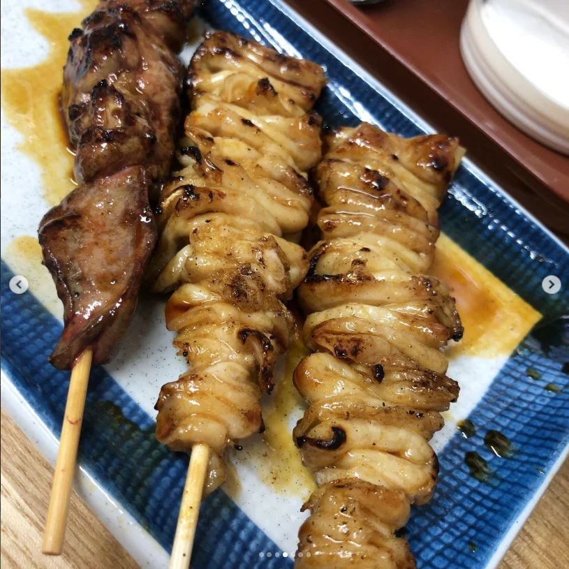 Different skewers on the table — Haruru’s photograph