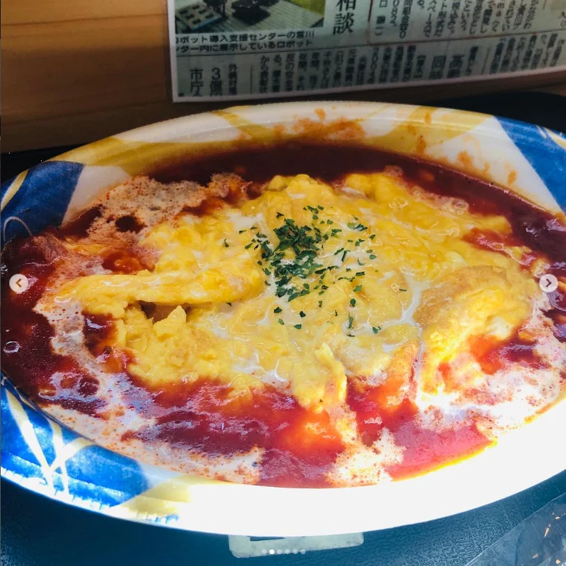 昼食は、たまご屋さんのオムライス — ハルルの写真