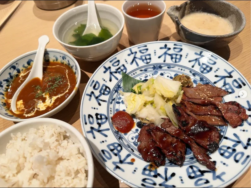 味はとてもおいしく、見た目にはひと言 — ハルルの写真