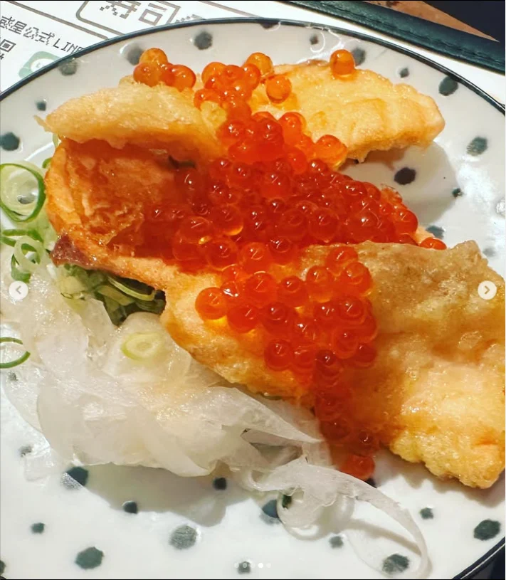 Food and a memorable Blue Hawaii sour — Haruru’s photograph