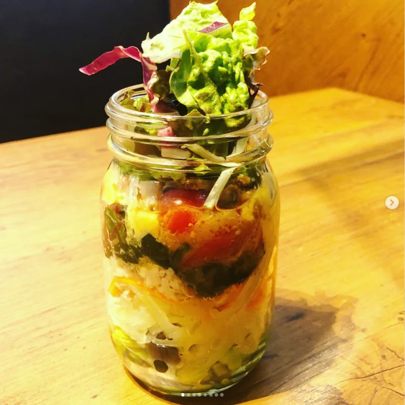 Salad from a jar to a bowl — Haruru’s photograph