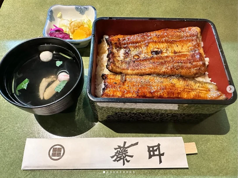 お昼は、うなぎから — ハルルの写真
