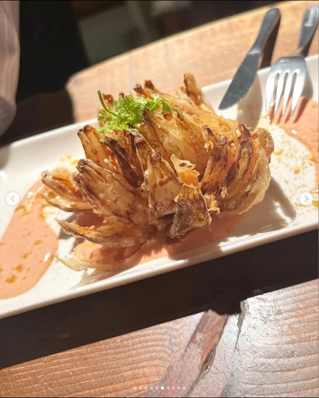 Unfamiliar dishes and many drinks to choose from — Haruru’s photograph