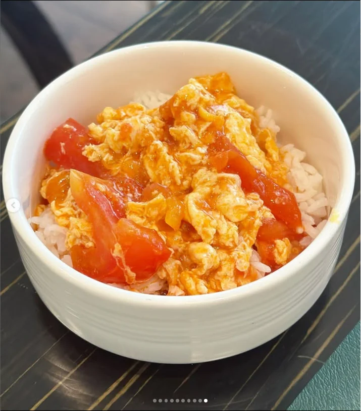 Tomato and egg with rice was her favourite — Haruru’s photograph
