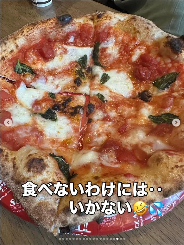 A pizza stop became a rest — Haruru’s photograph