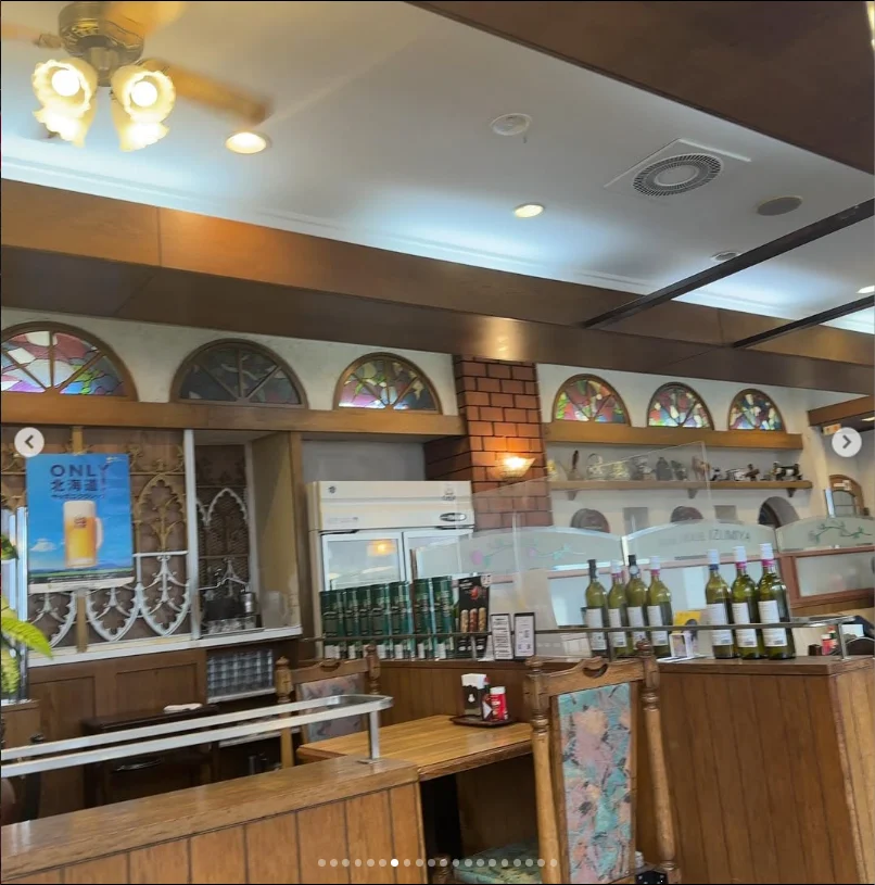 Breakfast at Haneda, then a hot plate of spakatsu — Haruru’s photograph