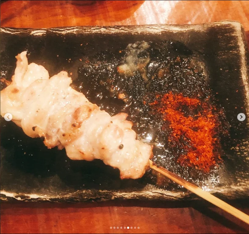 きのこのアヒージョと、いろいろな焼き鳥 — ハルルの写真