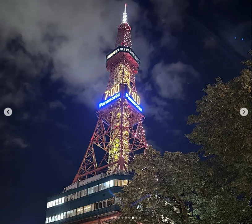 The clock tower, TV tower and city lights — Haruru’s photograph