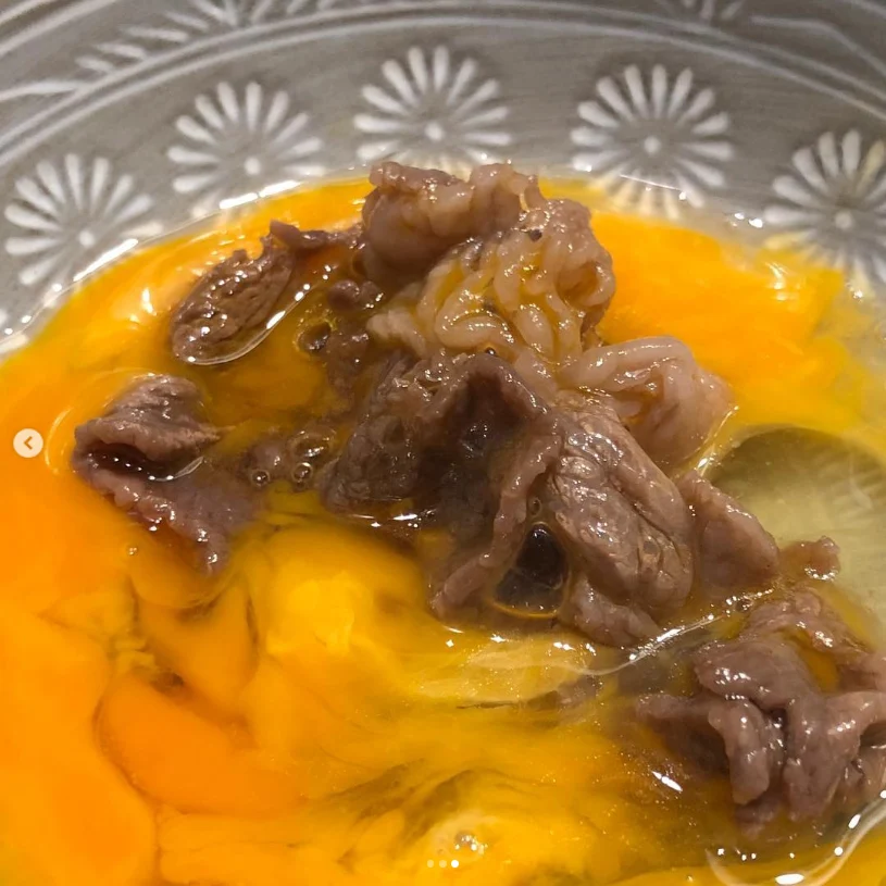 A recommended sukiyaki lunch on an earlier visit — Haruru’s photograph