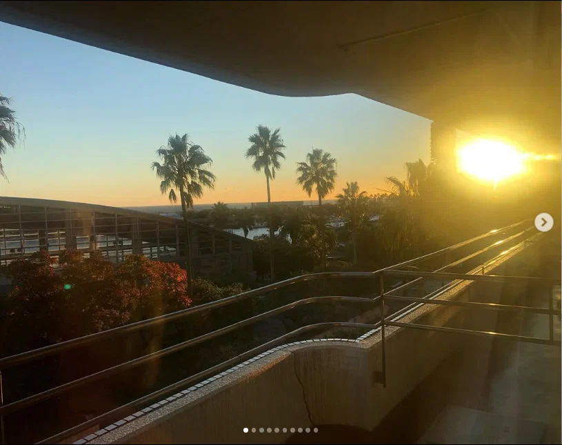 2021: a sunrise and a seafood lunch — Haruru’s photograph