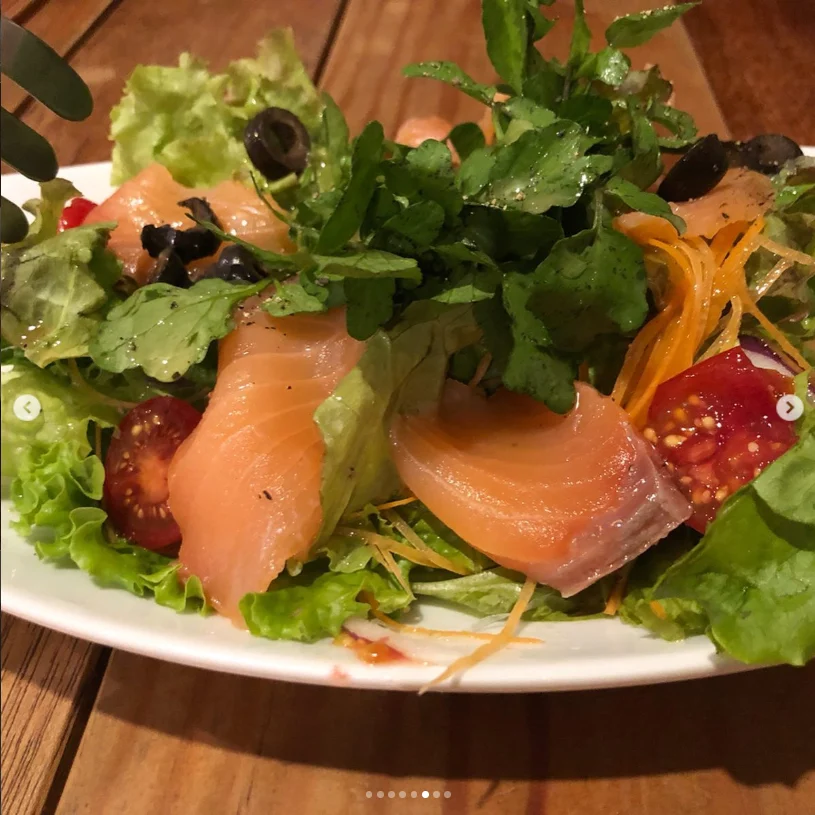 Other views of the table — Haruru’s photograph