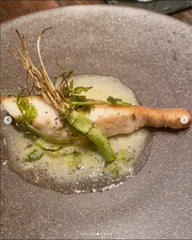 Enjoying each dish of the course — Haruru’s photograph