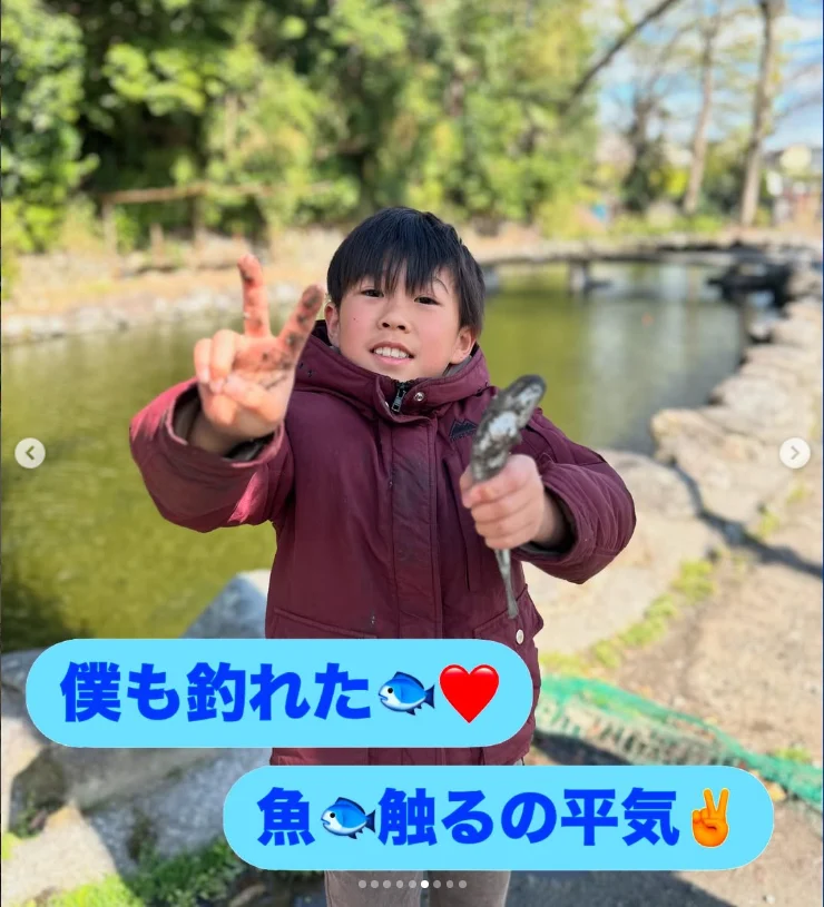 孩子钓到鱼,再让工作人员整理好带回去 — Haruru 的照片